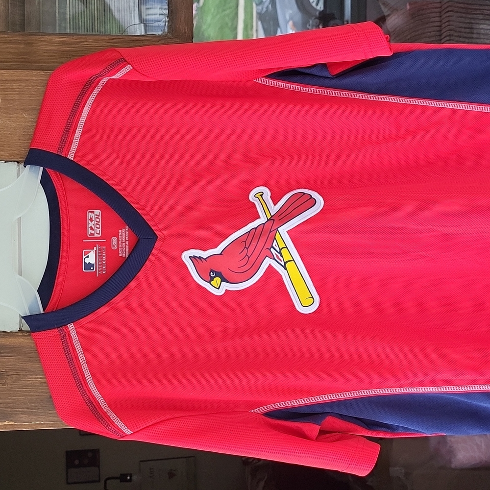 Genuine Merchandise TX3 Cool St. Louis Cardinals shirt....NICE